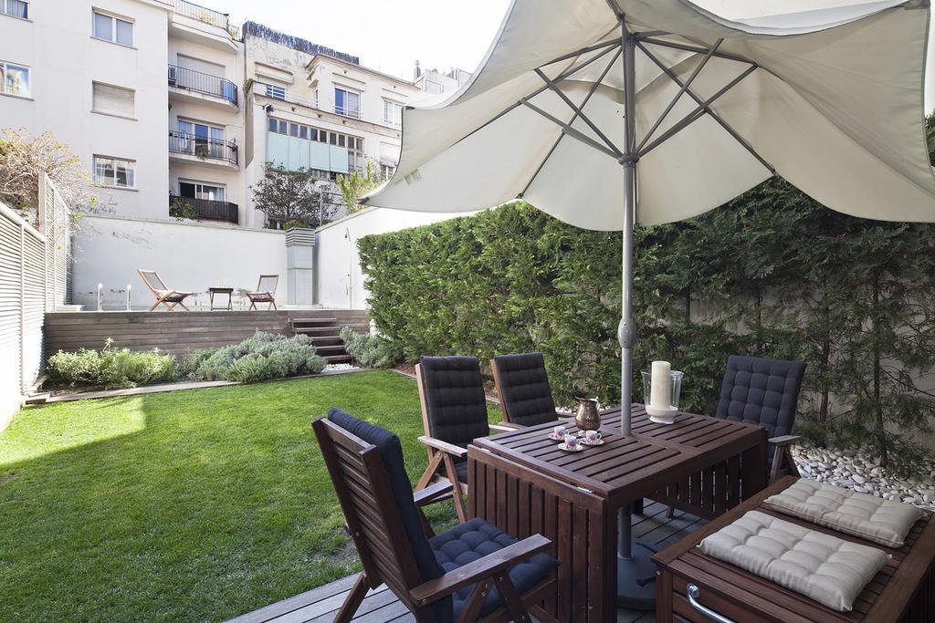 Apartment Barcelona Rentals - Private Pool And Garden Center Kültér fotó