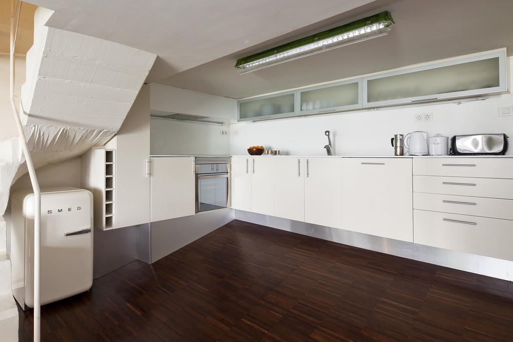 Apartment Barcelona Rentals - Private Pool And Garden Center Kültér fotó