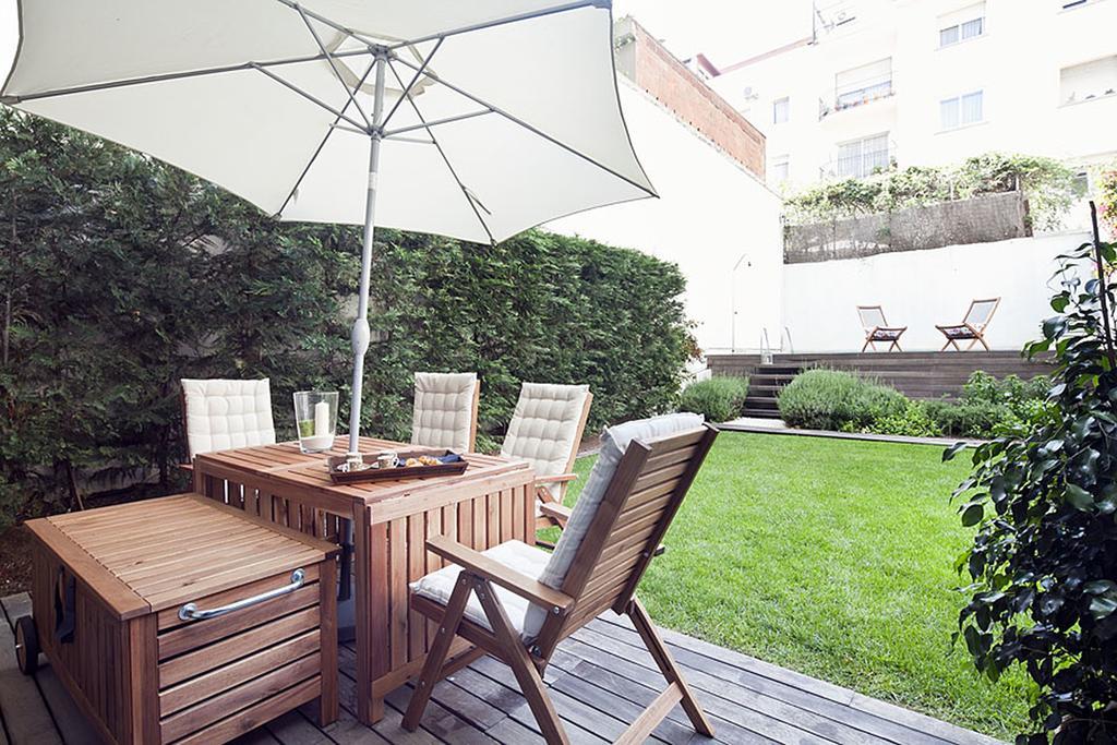 Apartment Barcelona Rentals - Private Pool And Garden Center Kültér fotó